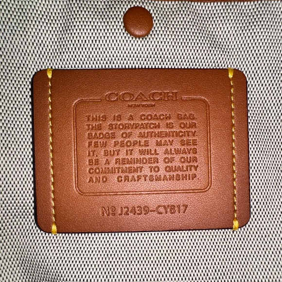 Coach Juliet Shoulder Bag 38 with Pins - Picture 5 of 6